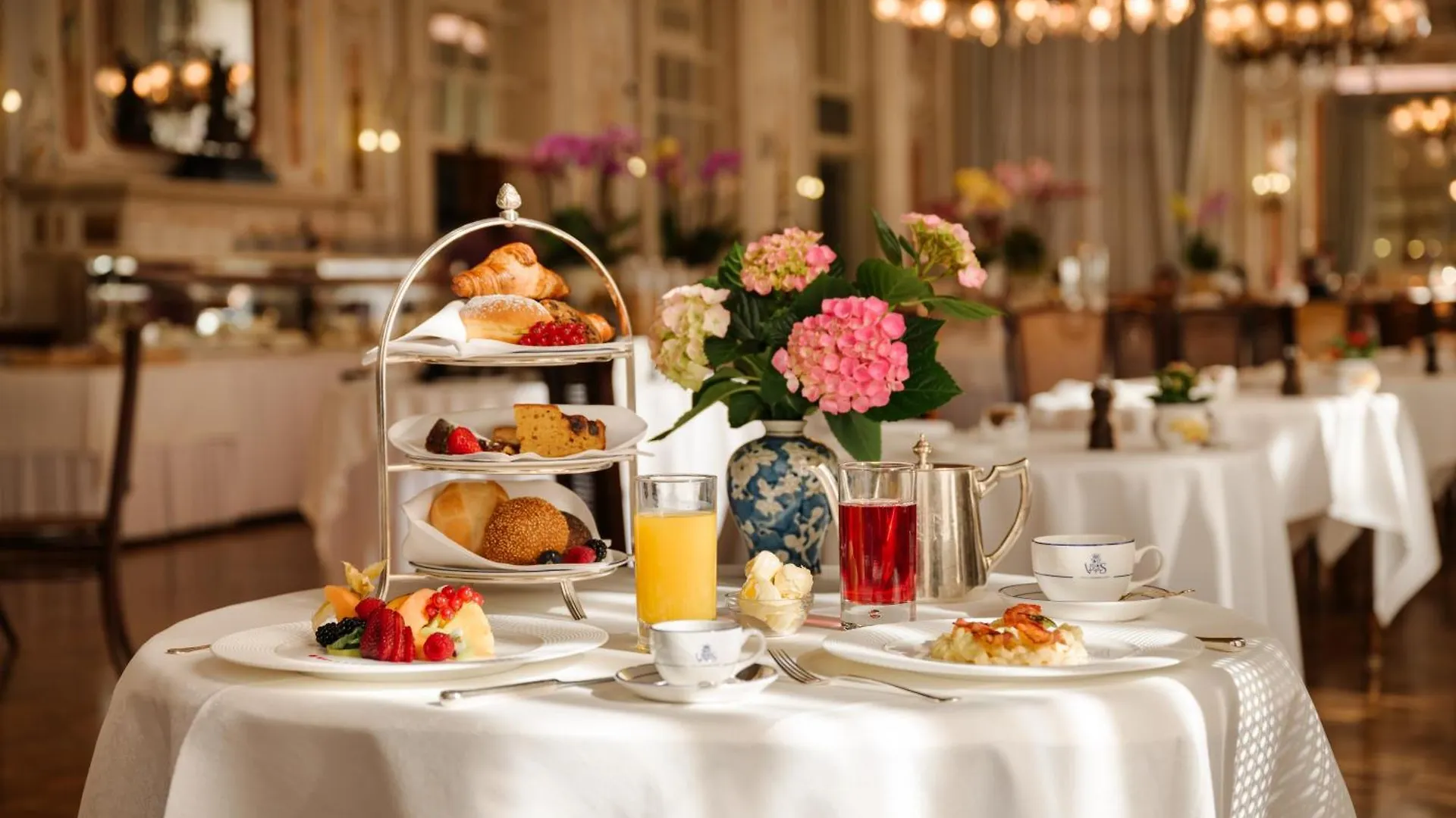 Grand Hotel Villa Serbelloni - A Legendary Hotel Bellagio